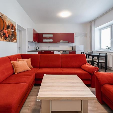 Apartment Yogiam Austerlitz Exterior foto